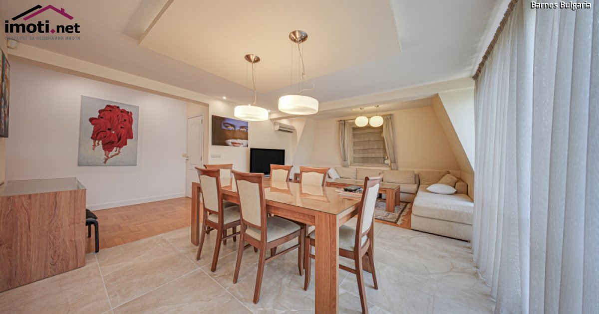 Тристаен апартамент, 156 м2